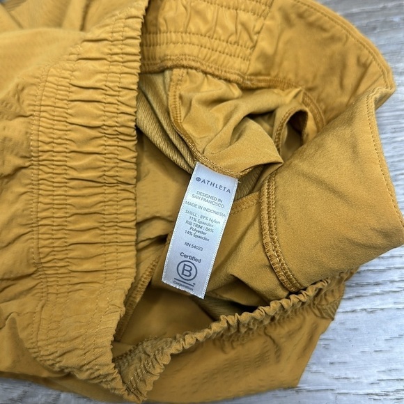 Athleta Women’s Textured Brooklyn Jogger Pants Tuscan Gold Sz 4 - Picture 13 of 14